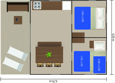 Planimetria di una tenda safari con due camere da letto, cucina, area pranzo e terrazza esterna con lettini.