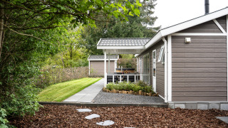 Wellness Cottage met privé hot tub en sauna op De Thijmse Berg, Nederland, midden in het groen.