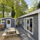 Wellness Lodge voor 2 personen bij De Thijmse Berg in Nederland met buitensauna en picknicktafel.