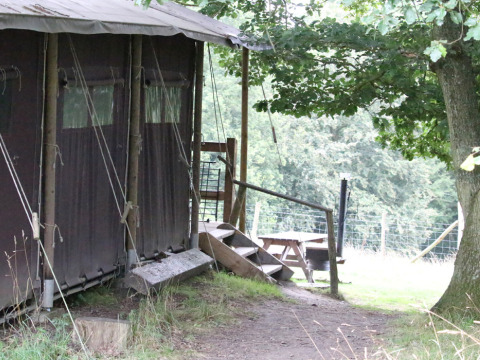 Een tent bij BoerenBed Sunninglye Farm vakantiedomein in Oost-Engeland, Verenigd Koninkrijk.