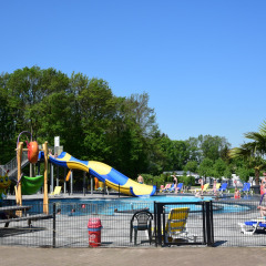 Piscina al aire libre con tobogán - De Koeksebelt - Ommen, Overijssel, Países Bajos
