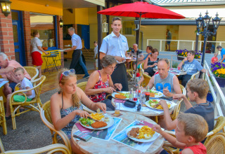 Gästerestaurant - Beter Uit Holiday Park Walsdorf - Tandel, Vianden, Luxemburg