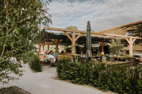 Terraza del restaurante - Camping Si-Es-An - Balkbrug, Overijssel, Países Bajos