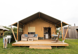 Tenda safari vista di fronte - Camping _t Veld - Rheeze, Overijssel, Paesi Bassi