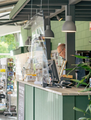 Recepción _ tienda del camping - Camping Betteld Zelhem - Zelhem, Achterhoek, Güeldres, Países Bajos