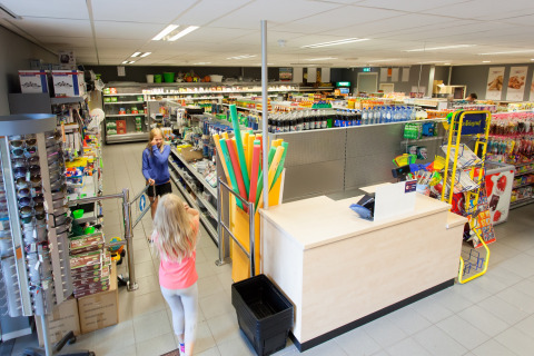Entrée du supermarché - Witterzomer - Assen, Drenthe, Pays-Bas