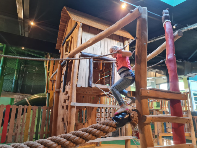Indoor-Spielplatz - Witterzomer - Assen, Drenthe, Niederlande