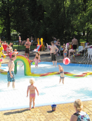 Panorámica piscina infantil - Witterzomer - Assen, Drenthe, Países Bajos