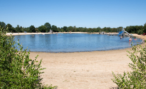 Vista general del lago recreativo - Witterzomer - Assen, Drenthe, Países Bajos