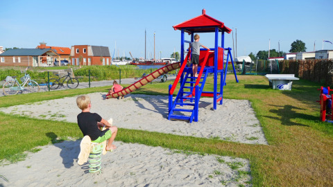 Parque infantil - Tusken de Marren - Akkrum, Frisia, Países Bajos