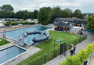 Piscine extérieure vue du ciel - Rhederlaagse Meren - Lathum, Gelderland, Pays-Bas