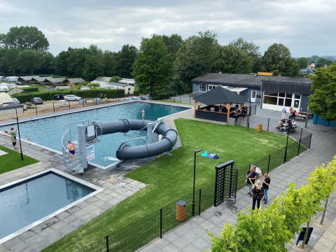 Piscine extérieure vue du ciel - Rhederlaagse Meren - Lathum, Gelderland, Pays-Bas