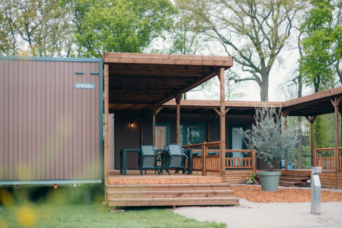 Photo d'un lodge en bois à Tiny Wander Lodges, Holiday Park Sallandshoeve, Pays-Bas.