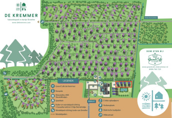 Overzichtskaart van vakantiepark De Kremmer in Drenthe, Nederland, met Tiny House XL huisjes gemarkeerd.