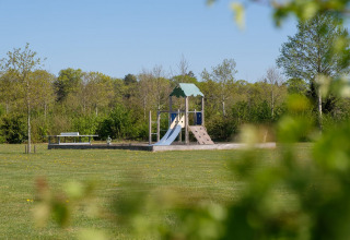 Wiese mit Spielplatz - De Klimberg - Rheezerveen, Overijssel, Niederlande