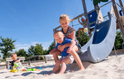 Bambini nel parco giochi - De Klimberg - Rheezerveen, Overijssel, Paesi Bassi