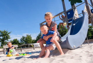 Bambini nel parco giochi - De Klimberg - Rheezerveen, Overijssel, Paesi Bassi