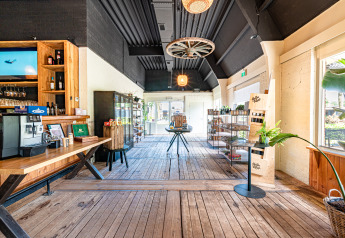 Lyst interiørbillede af lodge, Vakantievilla Amalia 6 med hottub ved Hofparken De Bergvennen, Holland.