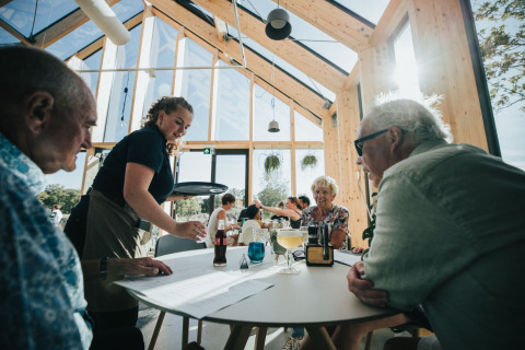 Gastfreundschaft Gäste innen - De Klepperstee - Ouddorp, Zeeland, Niederlande