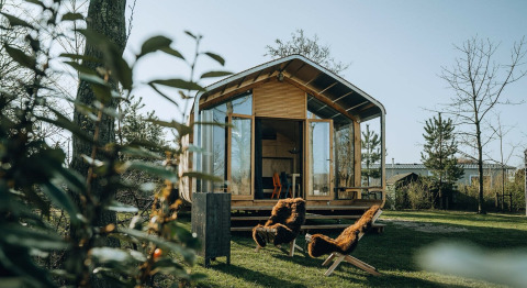 Wrap house bear front view - De Klepperstee - Ouddorp, Zeeland, Holland