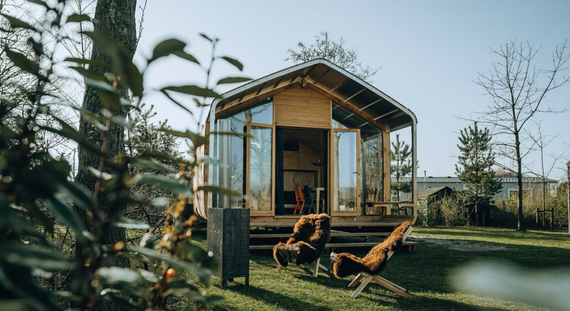 Maison enveloppante vue de face - De Klepperstee - Ouddorp, Zeeland, Pays-Bas