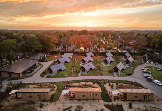 Overview park orange sky - Vakantiepark de IJsvogel - Voorthuizen, Gelderland, Netherlands