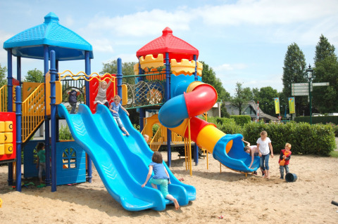 Parque infantil - Duinhoeve - Udenhout, Zelanda, Países Bajos