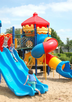 Parque infantil - Duinhoeve - Udenhout, Zelanda, Países Bajos