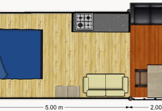 Plan d'une tente safari avec chambre, cuisine, canapé et terrasse avec coin repas au Camping Reiler.