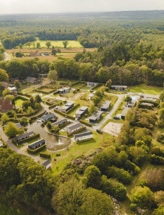 Overzicht park en groene omgeving van bovenaf - Buitenplaats Holten - Rijssen, Overijssel, Nederland