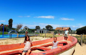 Mädchen auf dem Spielplatz - Kompas Camping Westende - Middelkerke, Westflandern, Belgien
