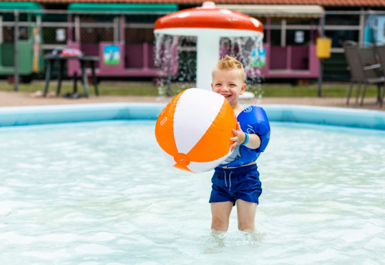 Piscina para niños pequeños - De Tien Heugten - Schoonloo, Drenthe, Países Bajos
