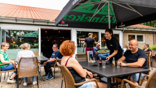 Terraza-cafetería - De Tien Heugten - Schoonloo, Drenthe, Países Bajos