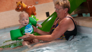 Binnenzwembad, Rheezerwold, Heemserveen, Overijssel, Nederland
