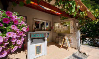 Rezeption - Villatent - Camping River - Méolans-Revel, Provence, Südfrankreich