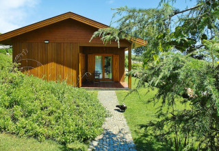 Vakantiehuis Quinta dos Curubás in Vila Franca do Campo, Portugal, omgeven door groen en natuur.