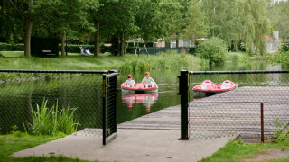 Barcos de pedales - villatent - la ciénaga blanca - Oostrum, Limburgo, Países Bajos
