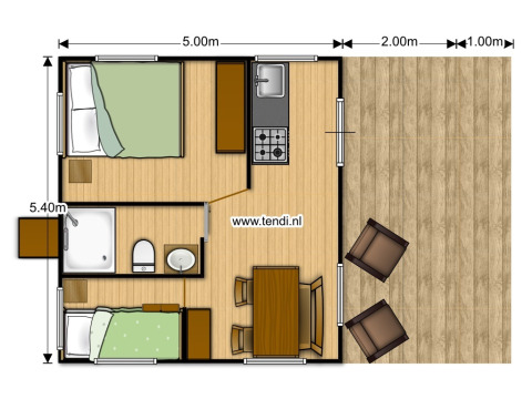 Grondplan van een safaritent met twee slaapkamers, badkamer, keuken, eetruimte en houten terras.