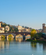 Puente en Verona, Italia