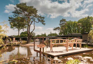 Terrasse mit Blick auf Teich und Unterkunft - Soof Heuvelrug - Rhenen, Utrecht, Niederlande