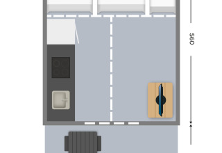 Plattegrond van een safari tunneltent met drie bedden, keuken, eetruimte en privé sanitair in Kampeerdorp de Zandstuve.