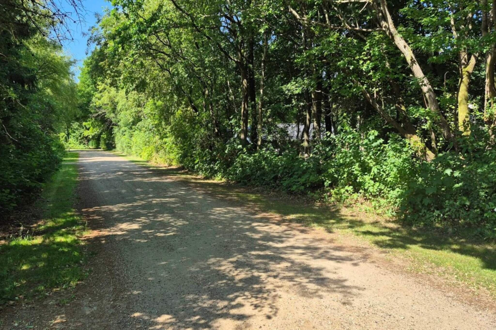 Luxury Lakeside Retreat