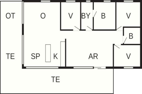 Plantegning af feriehus til 10 personer i Sæby, Danmark, med værelser, køkken og terrasse markeret.
