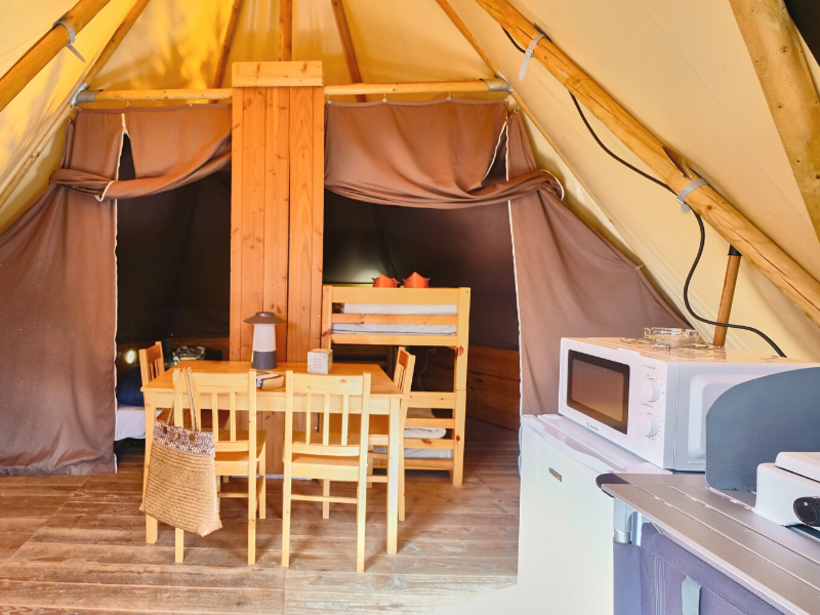 Tipi Tent