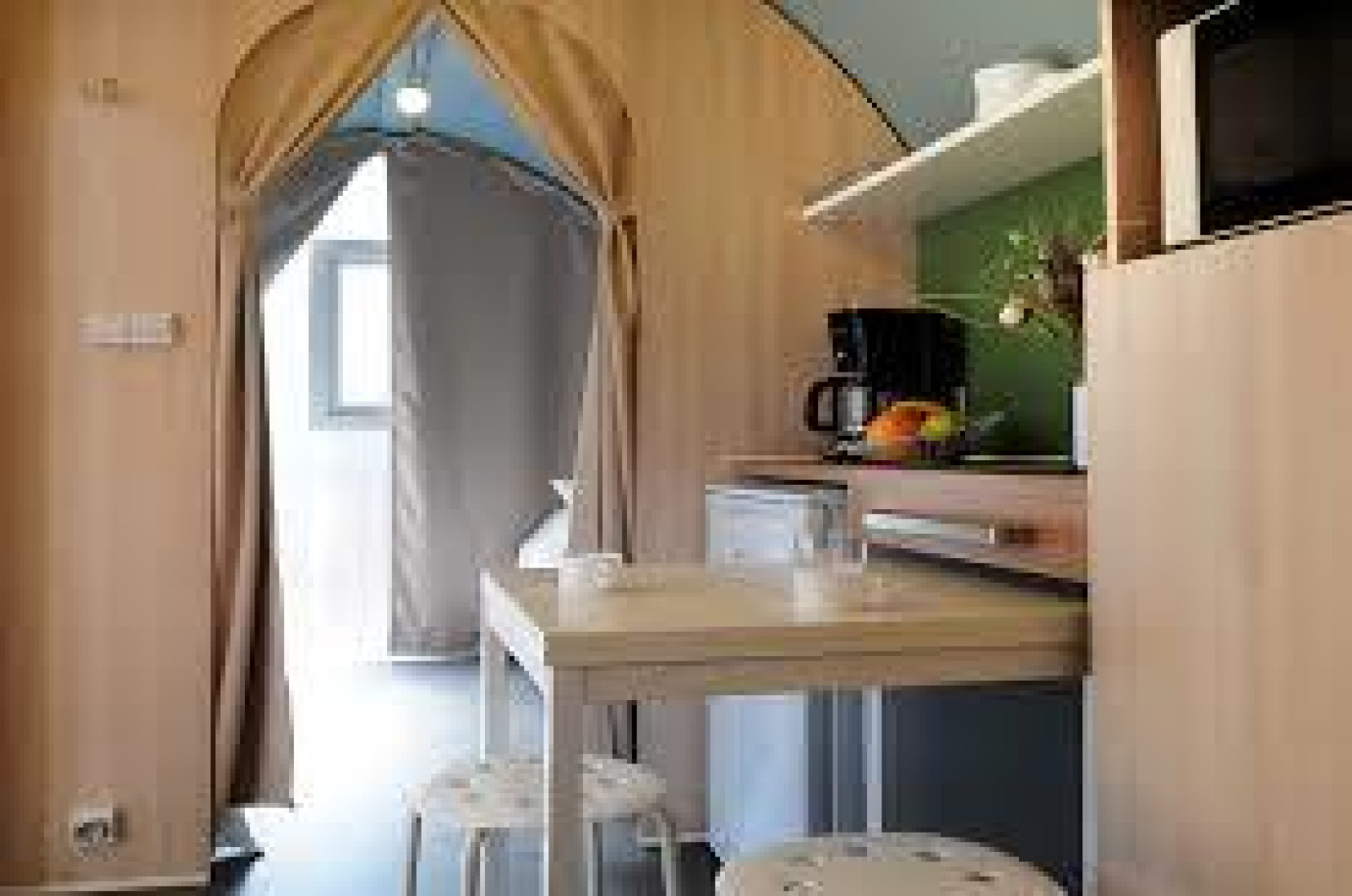 Gemeubileerde Bungalowtent Eden foto 6