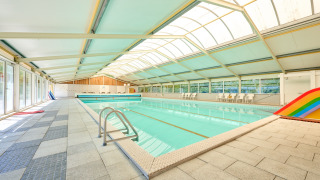 Piscina cubierta - Villatent - Bronzen Emmer - Meppen, Drenthe, Países Bajos