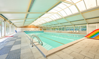 Piscina cubierta - Villatent - Bronzen Emmer - Meppen, Drenthe, Países Bajos