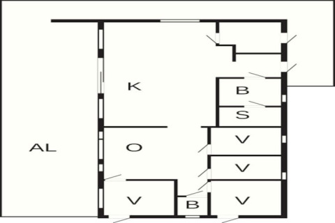 Grondplan van Spacious Lakeside Villa in Zweden met woonruimte, slaapkamers, badkamers en keuken.