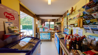 Campingwinkel - Villatent - camping au clos de la chaume - Corcieux, Vogezen, Frankrijk