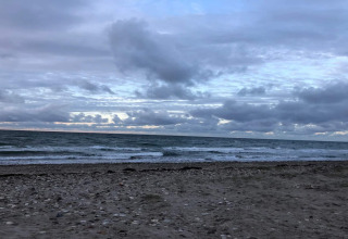 Vista de la playa y el mar en Frederiksværk, Dinamarca, tomada desde una casa de vacaciones para 4 personas.